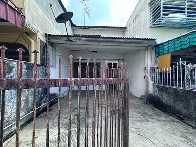 2-storey Terraced House For Sale in Seri Kembangan,SGR
