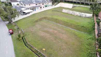 Residential Land in Country Heights, SGR