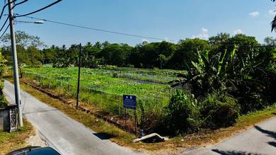 Others Land in Simpang Ampat, PNG