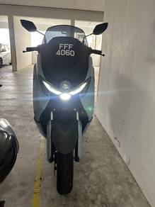 Yamaha NMAX