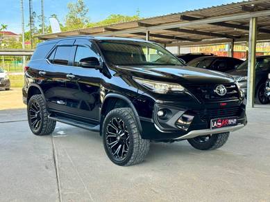 Toyota Fortuner VRZ 4X4 in Kota Kinabalu, SBH