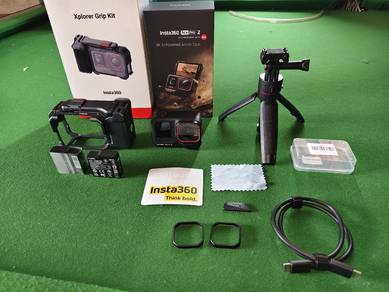 insta360 ace pro 2 xplorer bundle