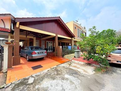 Semi-Detached House For Sale in Puncak Alam,SGR