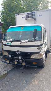 Lori Sejuk Hino 2010