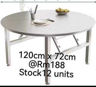 stanless steel table