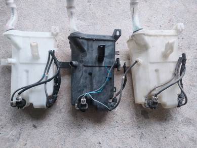 Toyota estima Acr30 nfl wiper tank