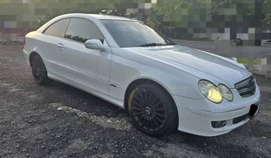 Mercedes Benz CLK200 200 K (CBU) in Kota Damansara, SGR