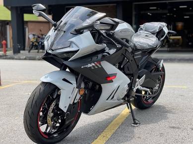 CFMOTO 675SR-R