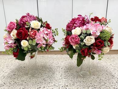 Table Artificial flowers / Gubahan Bunga Hiasan