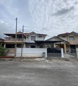 Semi-Detached House For Sale in Ayer Keroh,MLK