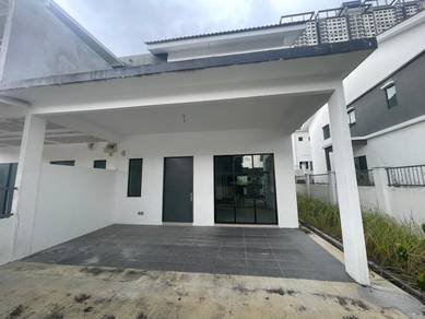 Semi-Detached House For Sale in Rawang,SGR