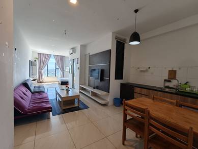 Condominium For Rent in Manhattan Suites @ ITCC