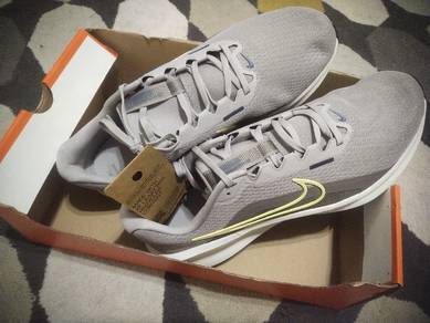 Nike V2k
