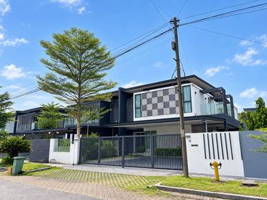 Semi-Detached House For Sale in Kuching,SWK