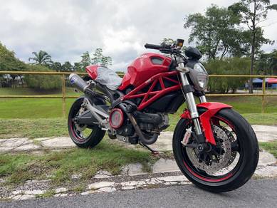 Ducati Monster 795