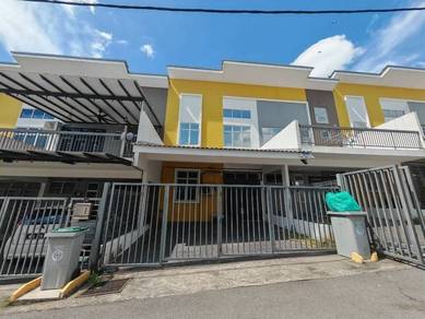 Townhouse For Rent in Durian Tunggal,MLK