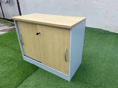 YE47D Almari Rendah 90cm 1/2 Height Low Cabinet