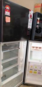 TOSHIBA 490L Inverter Refrigerator GR-RT559WE SPT1