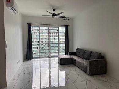 Condominium For Rent in Quay West Residence