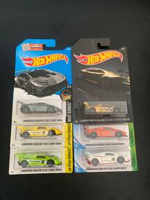 Hot Wheels Lamborghini Huracan Super Trofeo Set