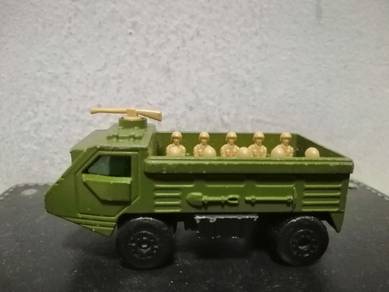 Matchbox/Lesney Personnel Carrier Soldiers