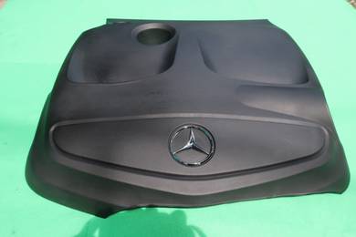 MERCEDES w176 117 ENGINE TOP COVER