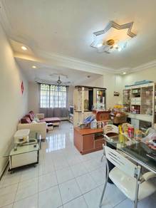 Townhouse Condo For Sale in Summer Park Townhouse @ Seri Alam