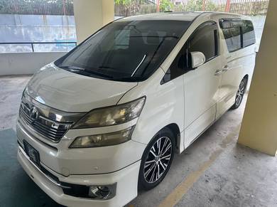 Toyota Vellfire V in Jalan Kuching, KUL