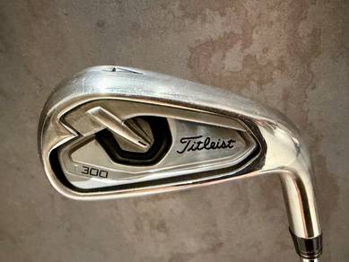 Titleist T300 Golf 4 Iron (Stiff flex)