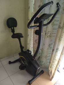 exercise bike 