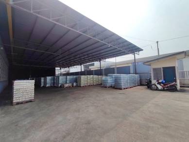 Warehouse / Factory For Rent in Rembia,MLK
