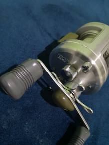 Shimano Calcutta 200 Baitcasting Reel (Used)
