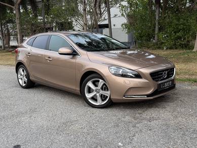 Volvo V40 T5 in Ipoh, PRK