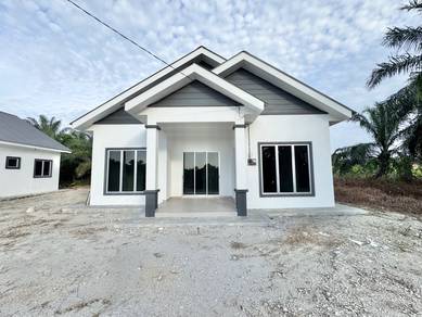 Bungalow House For Rent in Jenjarom,SGR