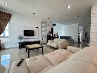 Semi-Detached House For Sale in Ayer Keroh,MLK