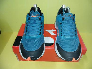 ITEM BARU_Kasut Sukan Trail Hiking DIADORA size 44