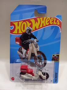 Hot Wheels Honda Super Cub Custom Motorcycle Bike