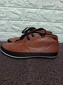 Uk6 Prada Chukka Boots