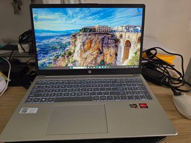 HP Laptop 15.6 (R5-7430u/512/16GB)Backlit Keyboard