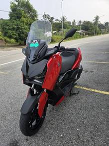 Yamaha XMAX