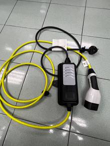 BMW 3Pin Charger