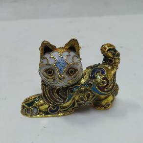 Vintage SMALL Good Fortune CLOISONNE CAT FIGURINES