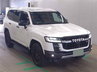 Toyota Land Cruiser 300 GR SPORT in Likas, SBH