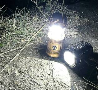 Lampu solar 2 in 1