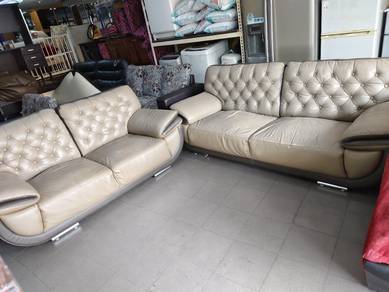 10/9 sofa 3 2