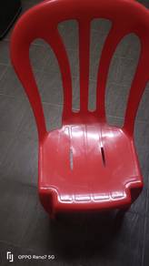 3V LA701 Plastic Side Chair