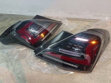 Lampu belakang Almera