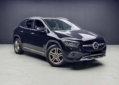 Mercedes Benz GLA200 200 PROGRESSIVE LINE in Cheras, KUL