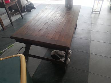 Meja kopi Jati