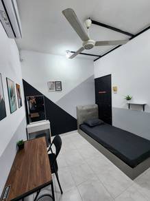 Room in Masai, JHR